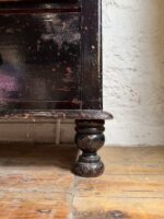 Victorian Painted Mahogany Drawer Set with Washstand - Image 6